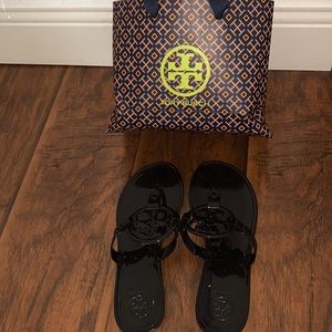 Tory burch sandals, size 7, color:black